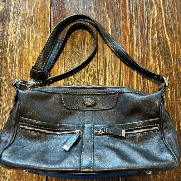 Tod’s Miky Medium Nomad Media Ltr Zipper Hobo Bag Italian Leather